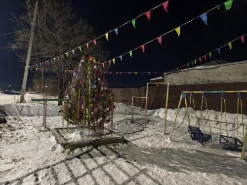 Украшение детской площадки.